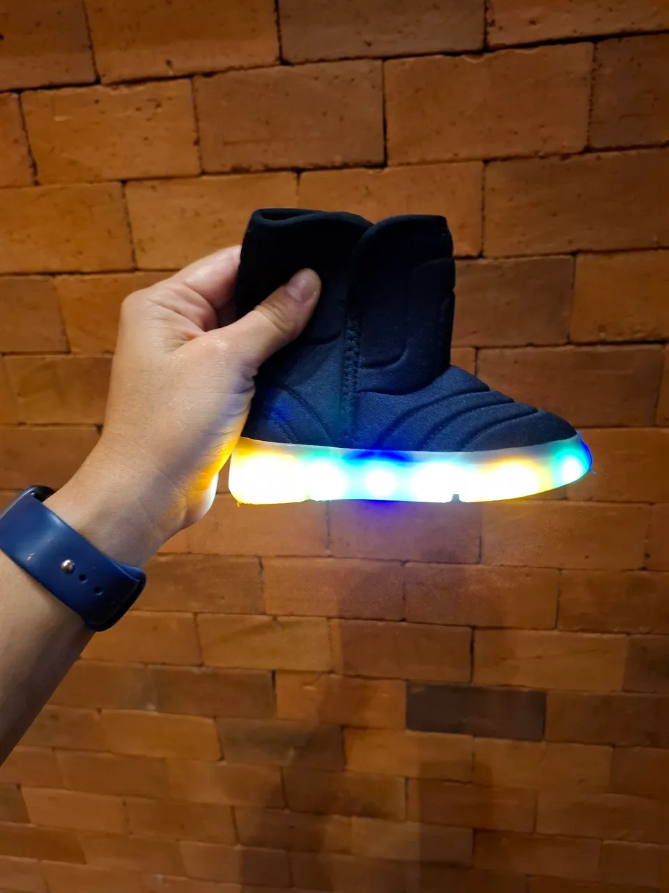 Bota Infantil Poim com Luzes de LED tamanho 21