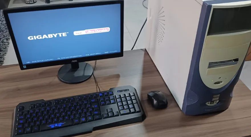 Computador completo (com mouse, teclado e monitor) AMD - Foto 2