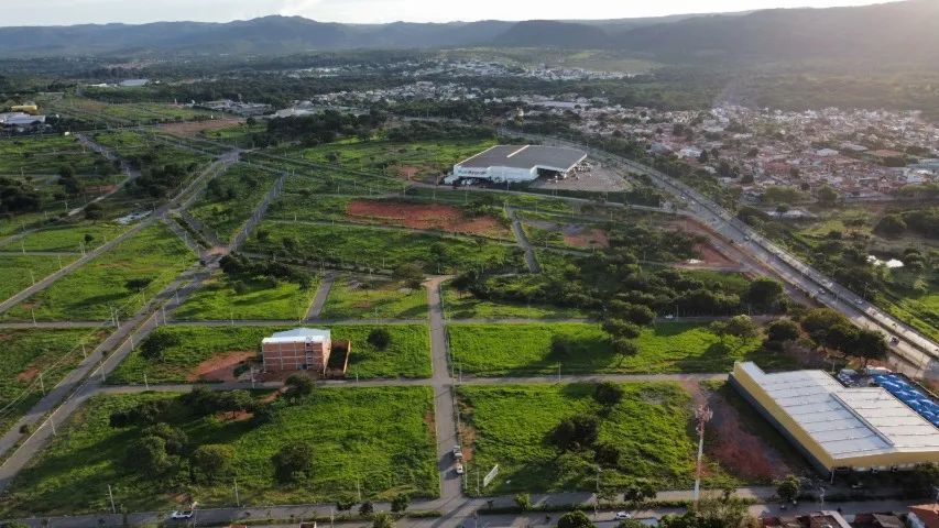 Lote 240m² no Major Prates