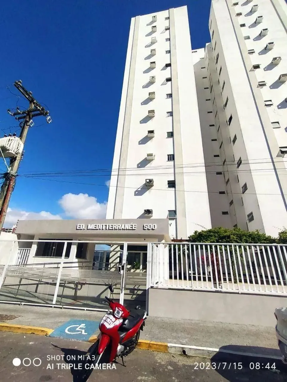 Apartamento com 3 dormitórios para alugar, 110 m² por R$ 2.889,57/mês - Treze de Julho - A