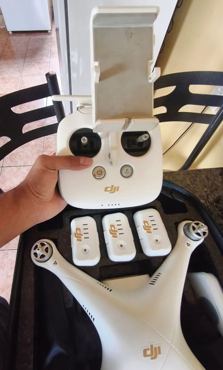 ? DJI Phantom 3 4k- Completo + 3 Baterias - Pronto para Voar!