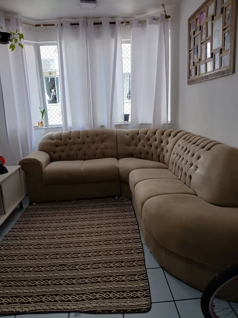 Sofá de Canto em Suede Bege - Foto 2