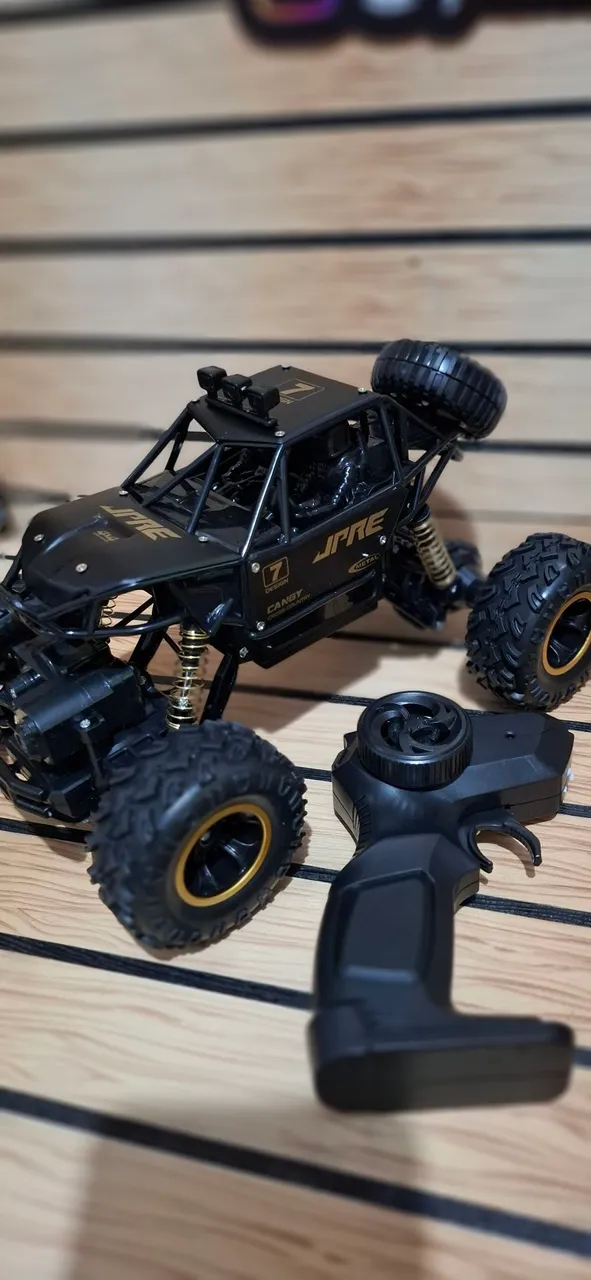 Carrinho de Controle Remoto Off-Road 4x4 Bateria recarregável