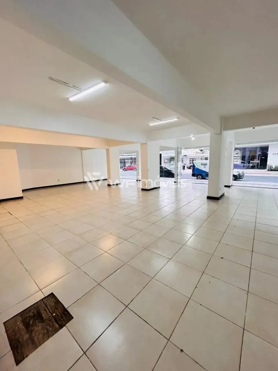 Sala Comercial para Locação em Balneário Camboriú, Centro