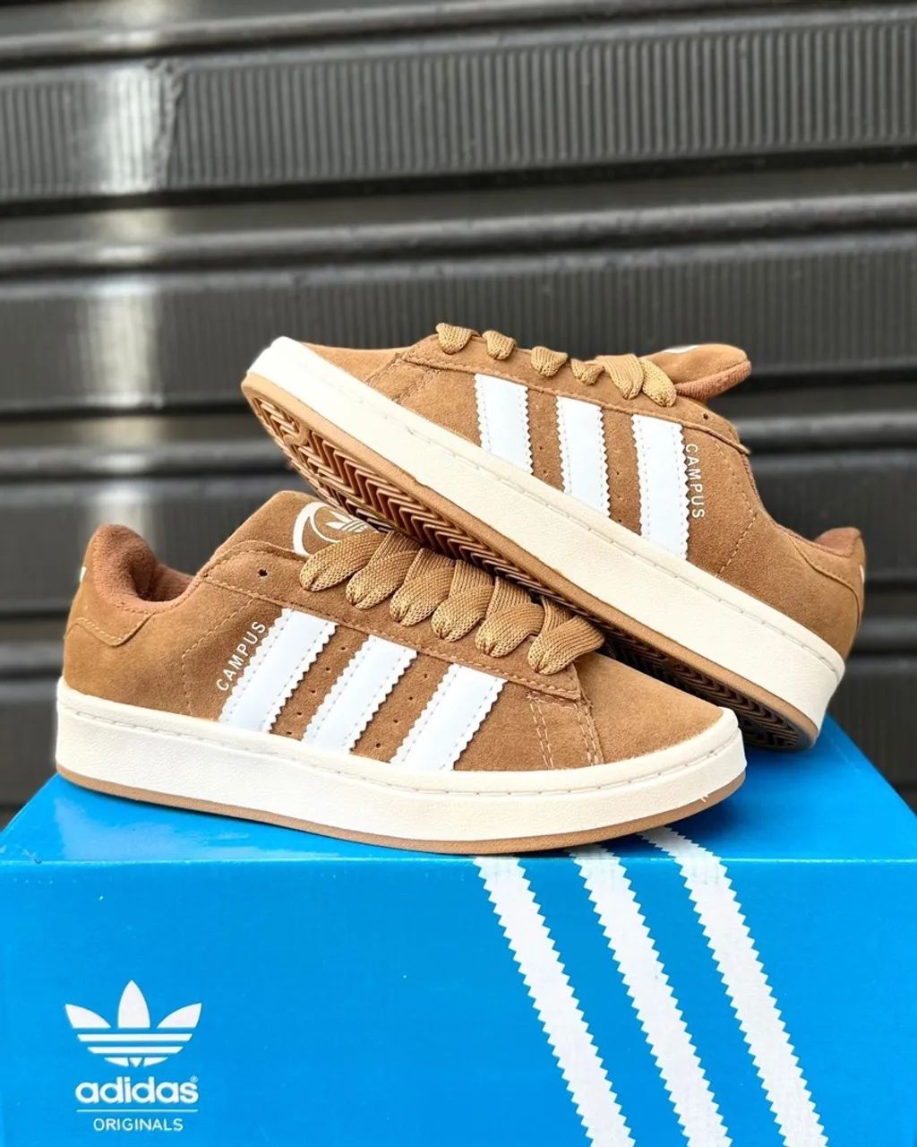 Tênis Adidas Campus - Black/White - Foto 4