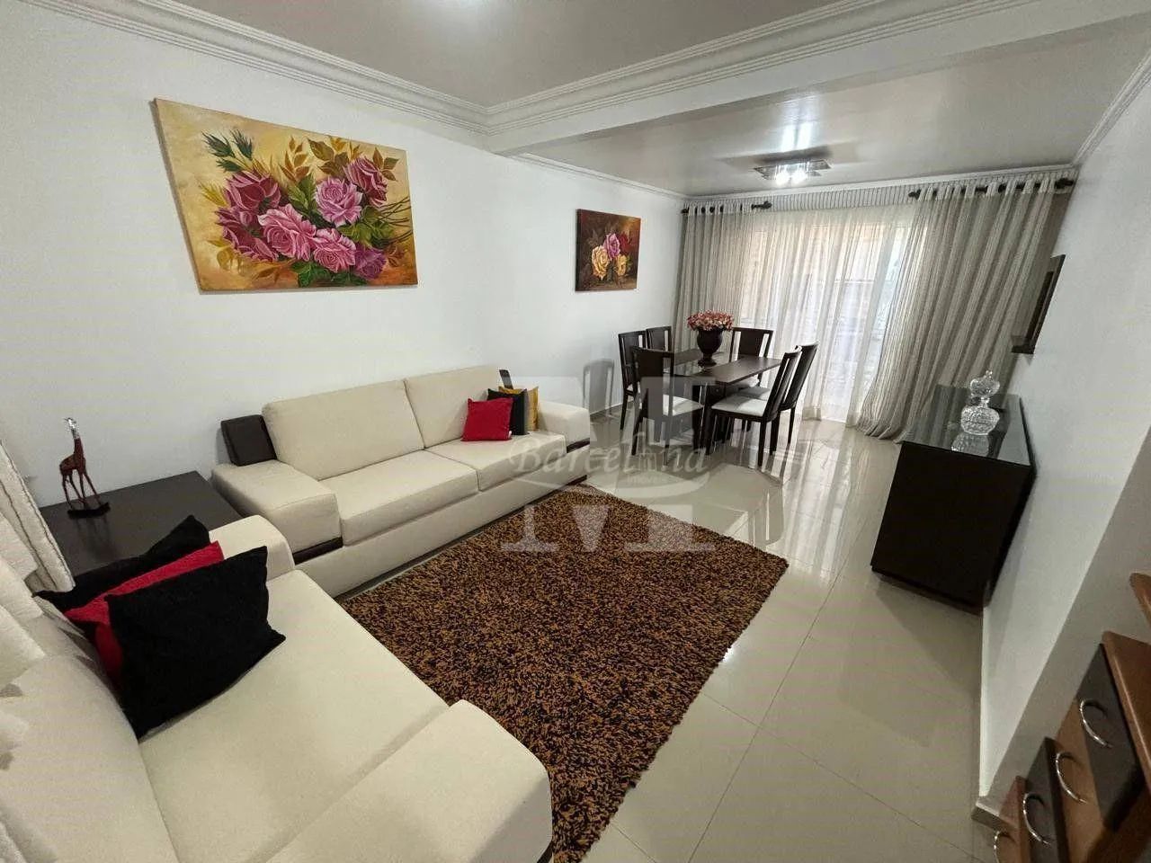 MARAVILHOSA CASA ALTO PADRÃO COM 210M2. ESQUINA C/ JOÃO DOETZER, SEMI-MOBILIADA. ESTUDA PE - Foto 4