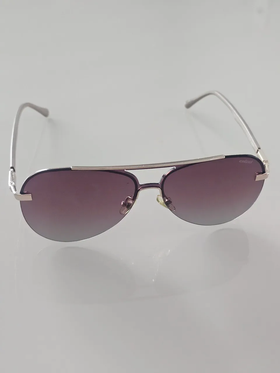Óculos de Sol Calcci - Design Elegante