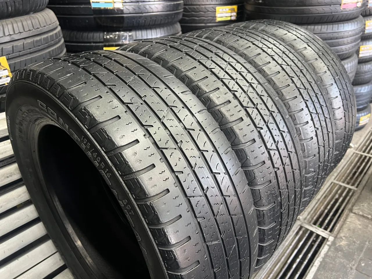Jogo de Pneus 195/60/16 Continental CrossContact R$999 / Pneu 195/60R16 - Foto 4