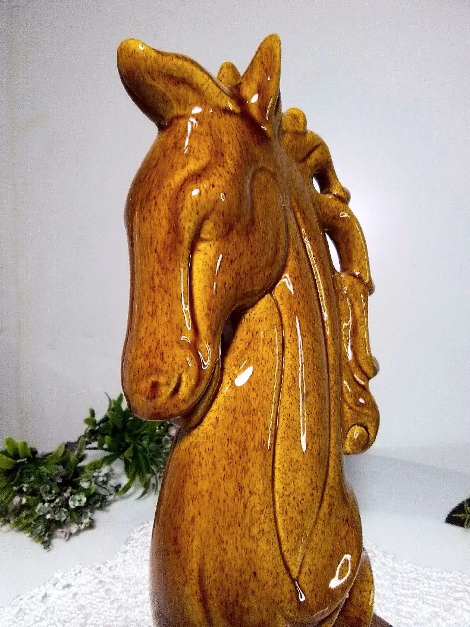 Busto de Cavalo anos 80 - Porcelana Âmbar  - Foto 2