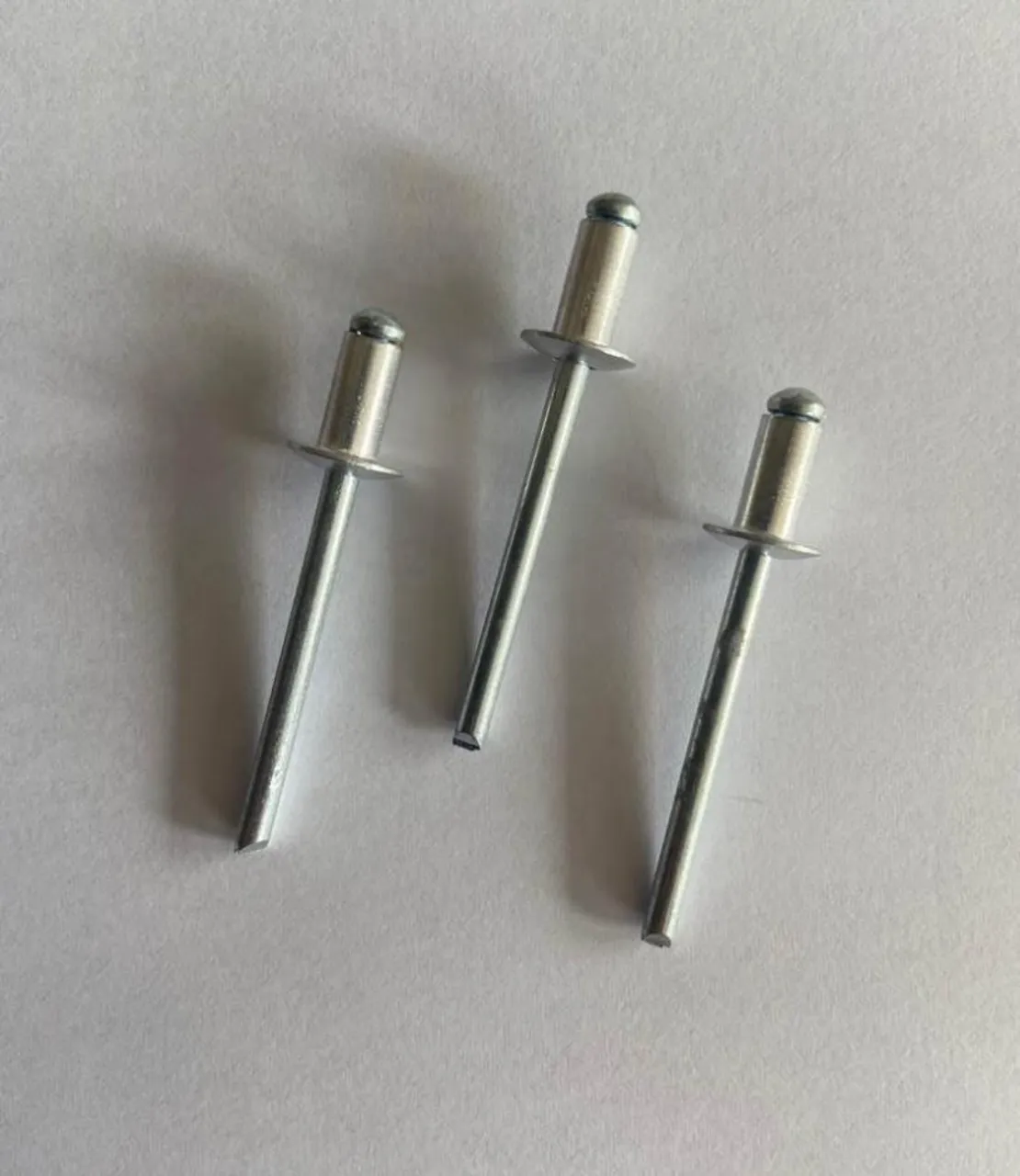 Rebites de Repuxo 5 x 10mm (500 pçs)