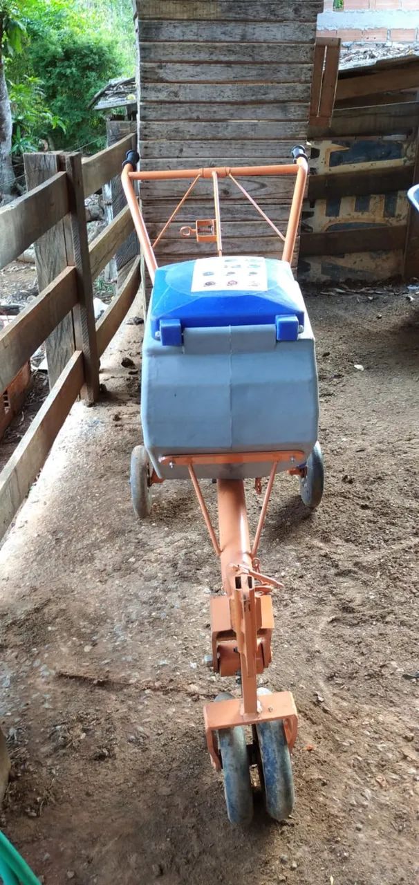 Plantadeira Adubadeira de 1 Linha KNAPIK tração animal - Foto 5