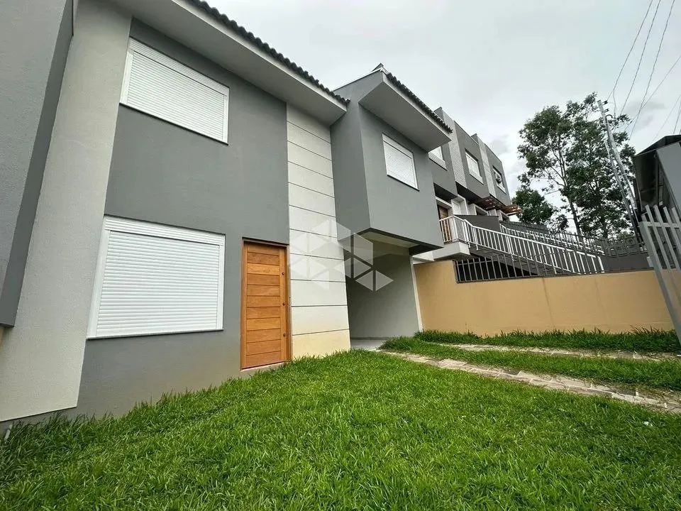 SOBRADO COM 3 DORMITÓRIOS NO BAIRRO COLINA SORRISO EM CAXIAS DO SUL