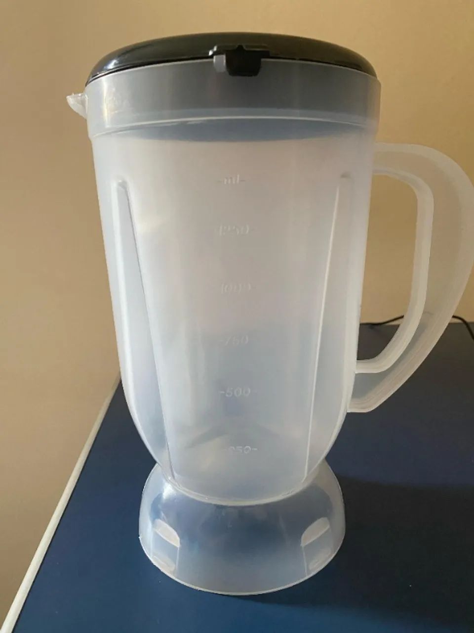 Copo liquidificador Mondial