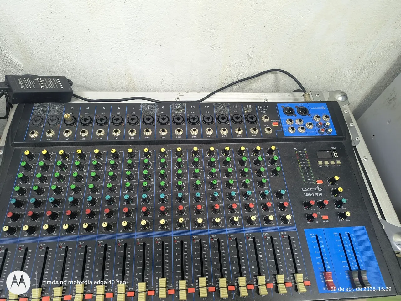 Mesa de Som LMG-17010 16 Canais - Lyco