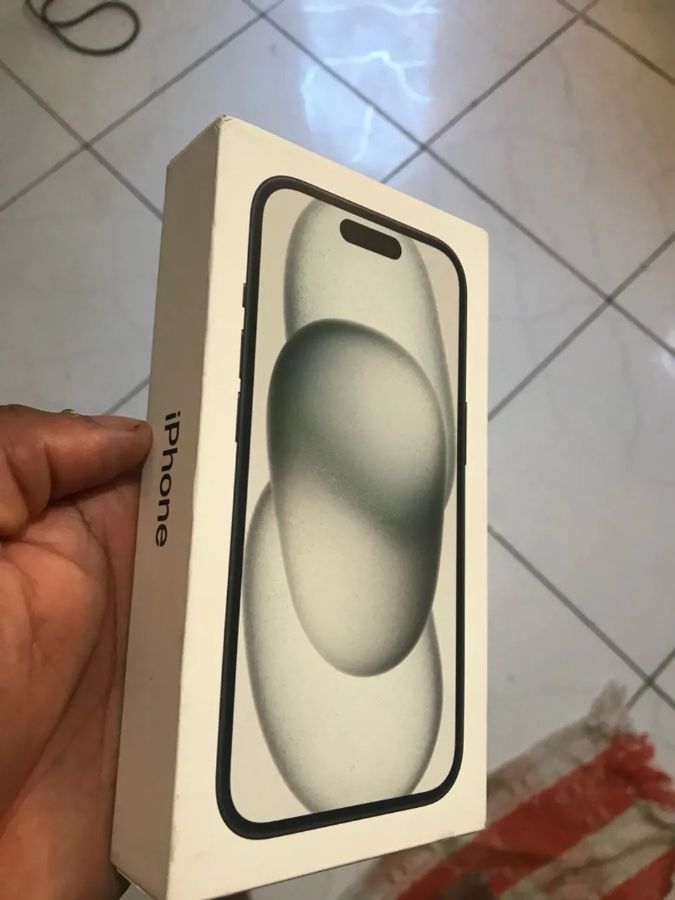 Vendo iPhone 15 em perfeito estado