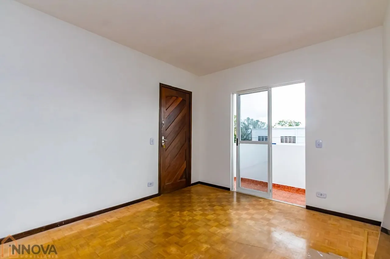 Apartamento com 3 quartos para alugar por R$ 2490.00, 140.00 m2 - BOQUEIRAO - CURITIBA/PR