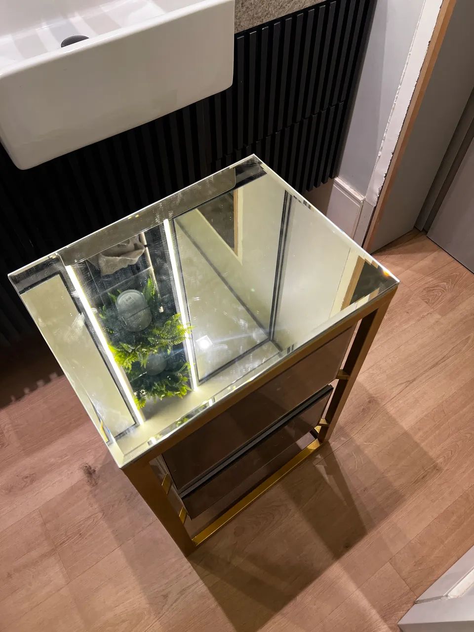 2 Mesas de cabeceira 64960523732098124