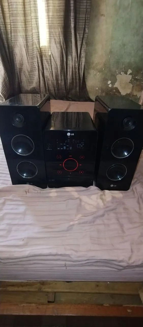 Micro SYSTEM LG model-FA162,400$