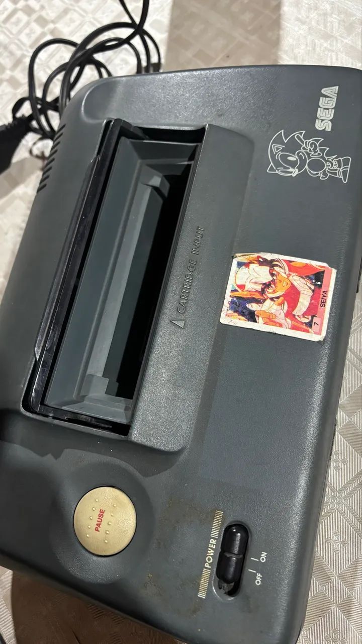 O console nas imagens é o Master System III Compact, TecToy Sega. - Foto 3