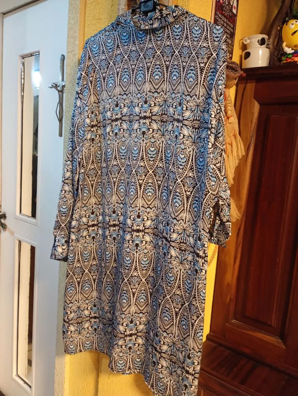 Vestido azul florido com cinto GG  - Foto 5