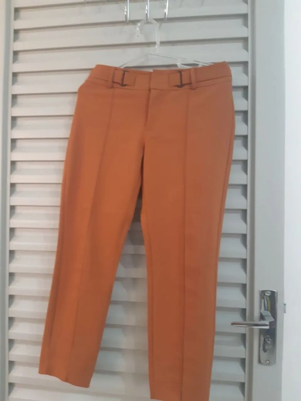 calça capri em viscose cortelle - Foto 4