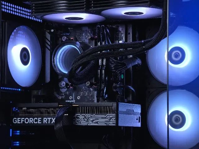 PC Gamer Ryzen 7 5700X | RTX 5060 Ti | 16GB DDR4 - Foto 3