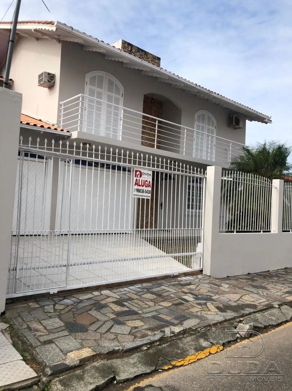 Casa 4 dormitorios, suite e piscina em São José - Foto 3