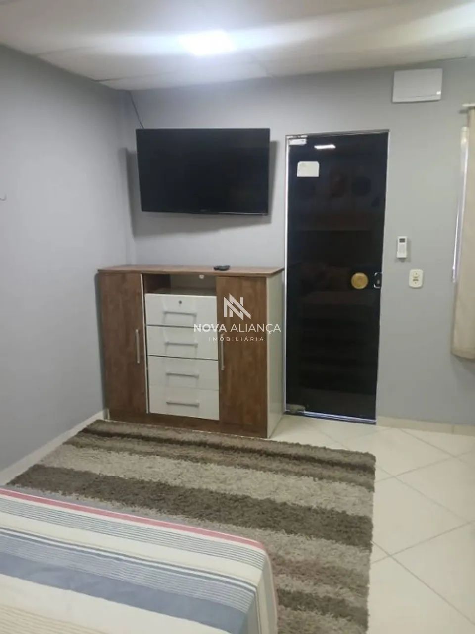 Kitnet com 1 quarto para alugar, 30 m² - Cocal - Vila Velha/ES