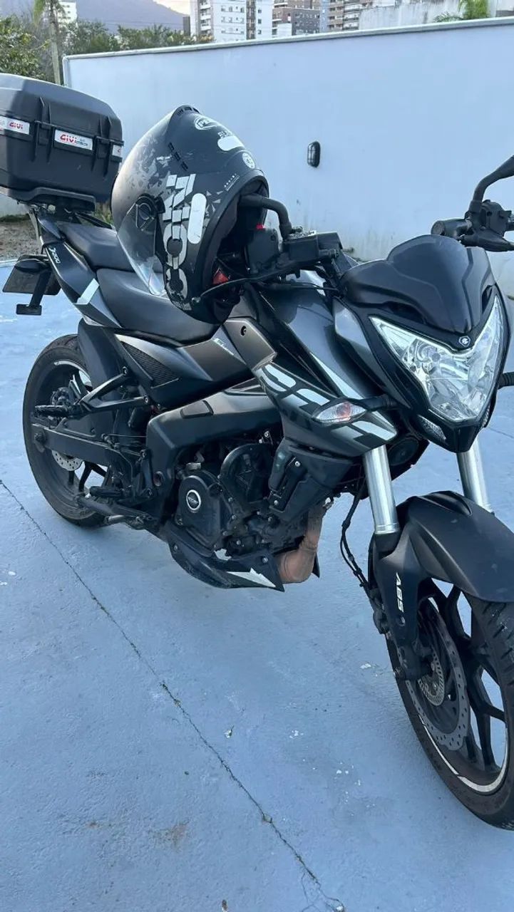 Bajaj/Dominar 200 (Moto bem nova)