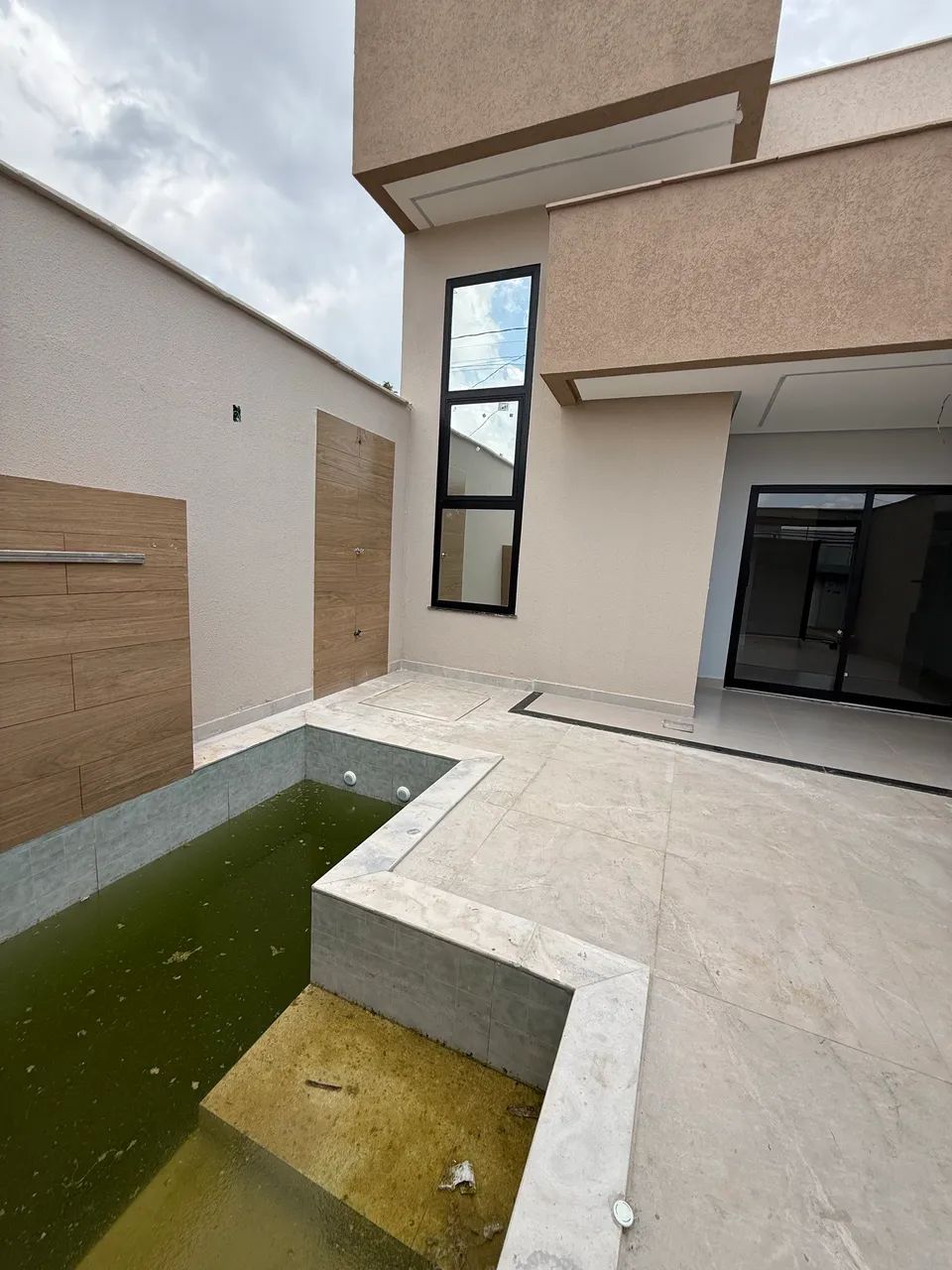 VENDE-SE LOMDA CASA BAIRRO PARAÍSO  - Foto 2