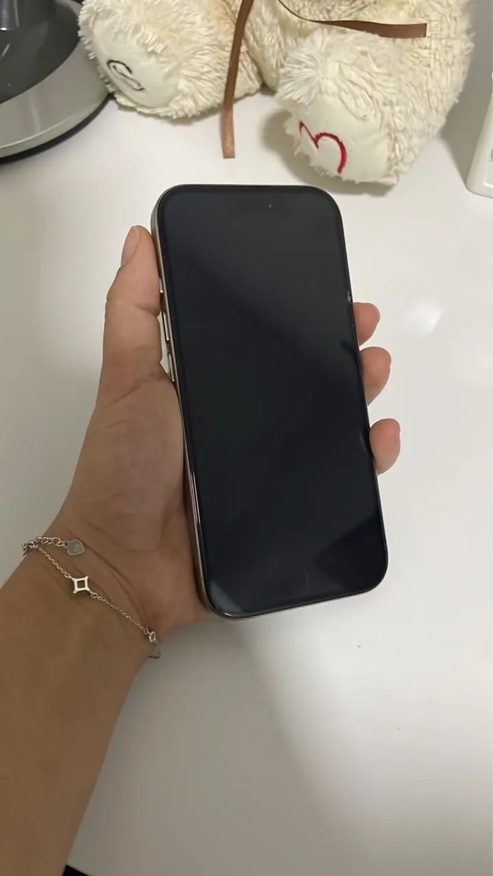 iPhone 16 pro - Foto 2
