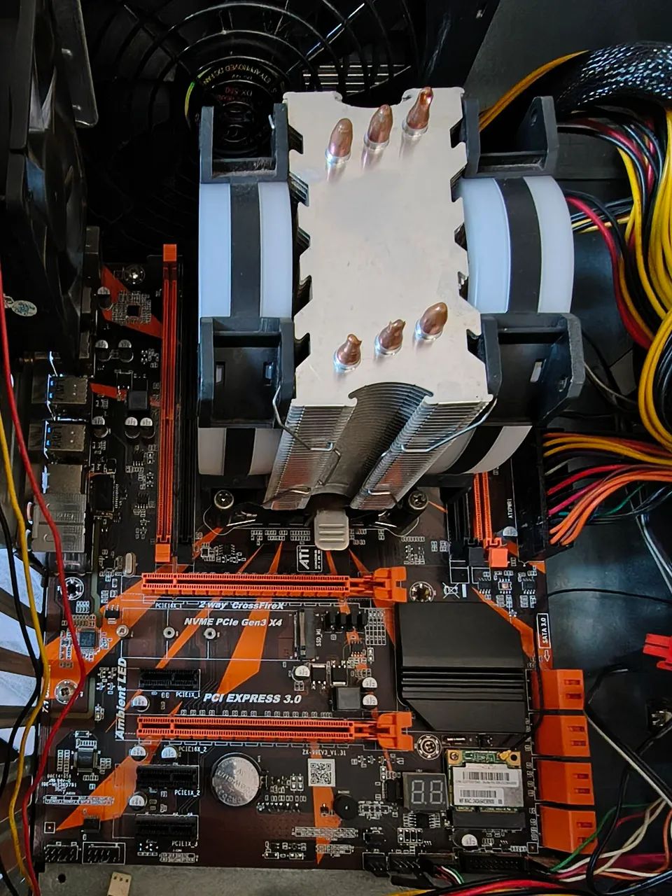 Placa de vídeo RX 5500Xt 8gb DDRX6 e 16GB RAM DDR4