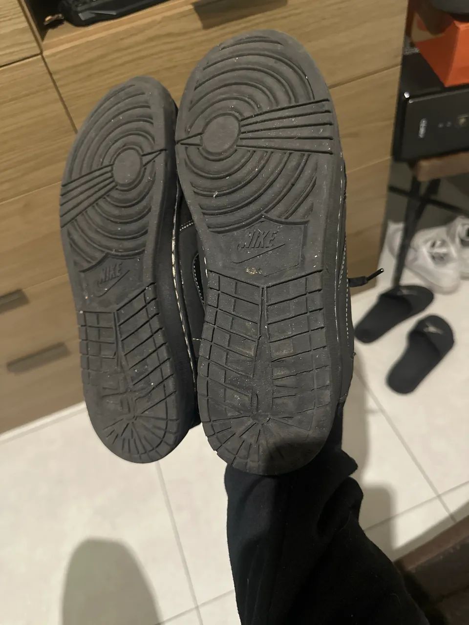 Tenis Nike Travis Scott - Foto 2