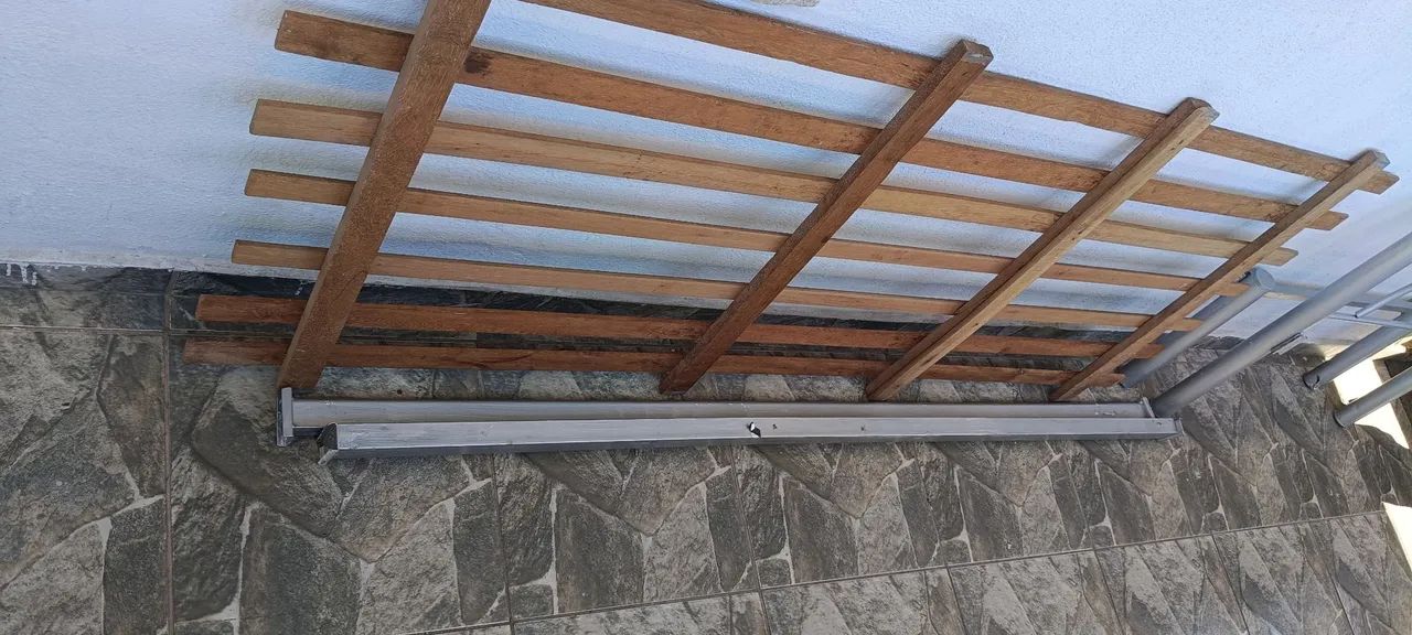 Cama de solteiro ferro! 70 reais  - Foto 4