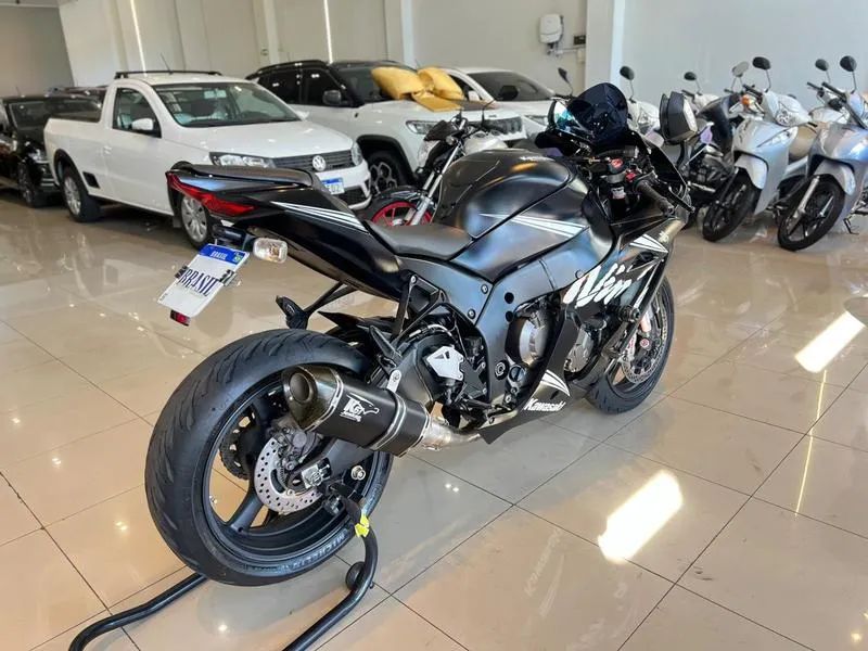 Kawasaki Zx-10/ Zx-10r 1000cc 2017 - 1495622295 | OLX