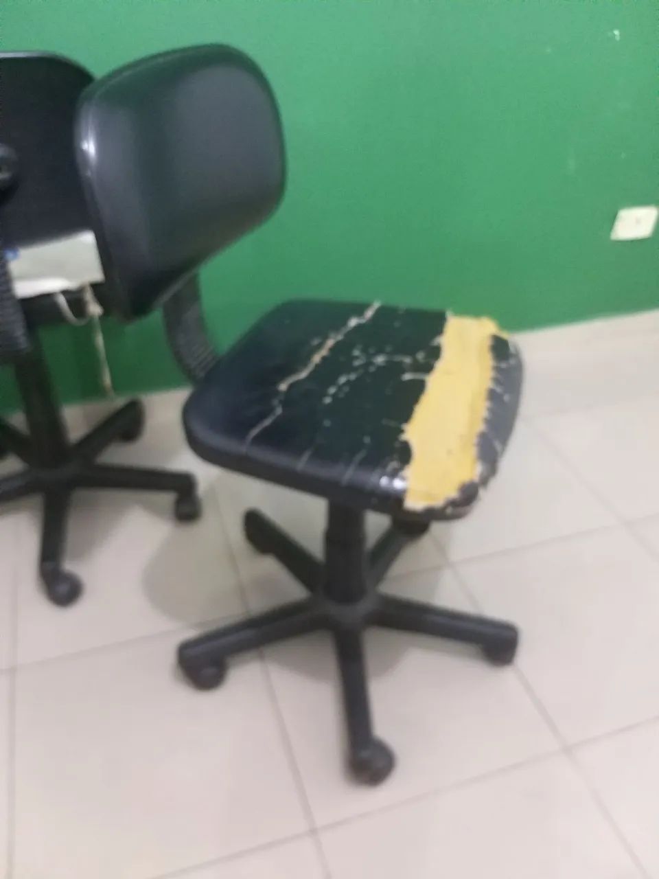  Cadeiras giratória usada  - Foto 3