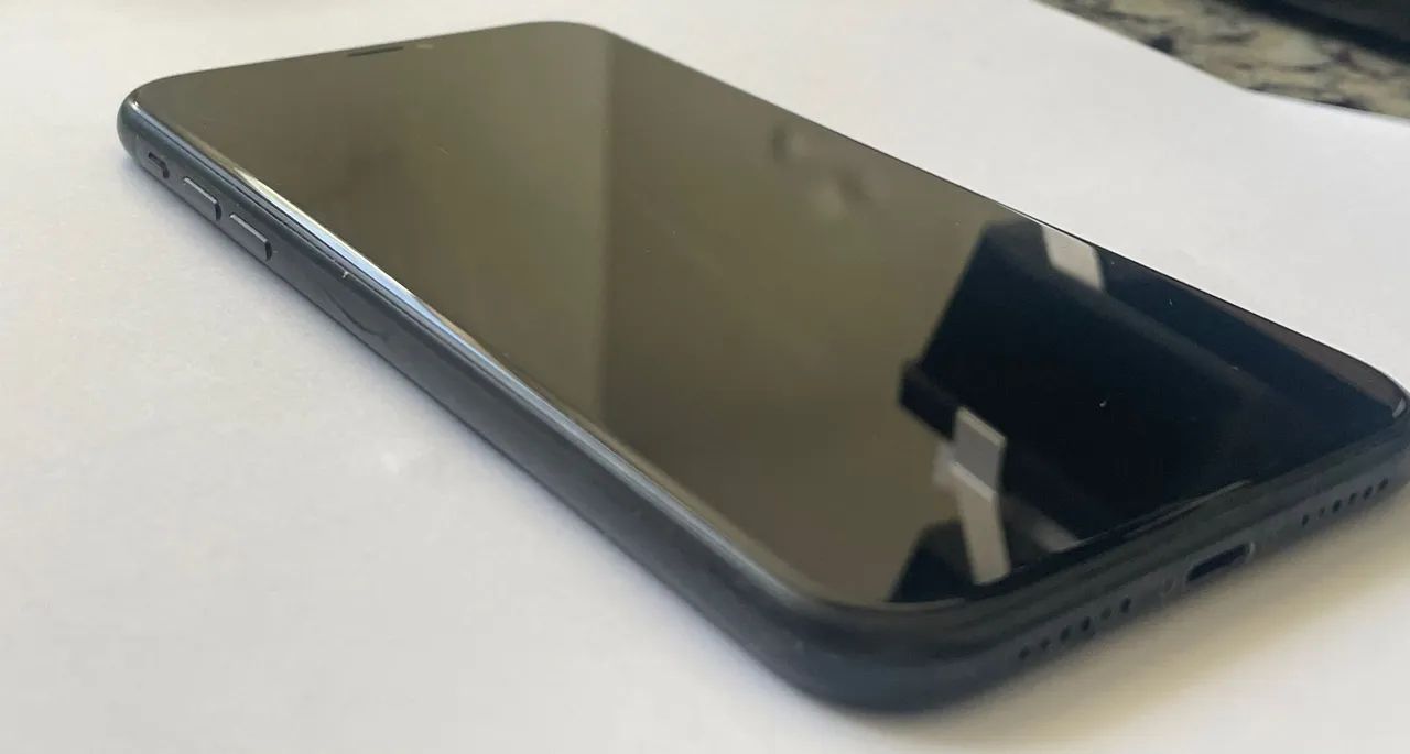 IPHONE XR  - Foto 3