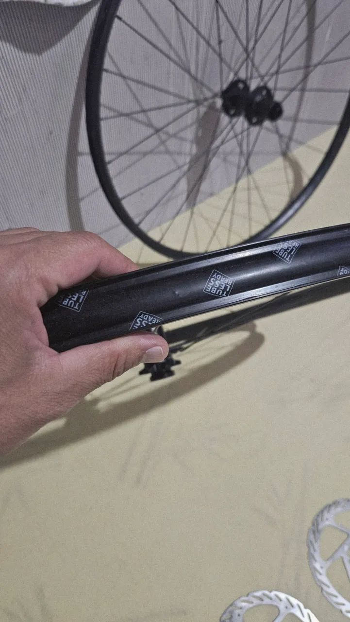 Par de rodas novas Specialized assimétricas boost HG  - Foto 4