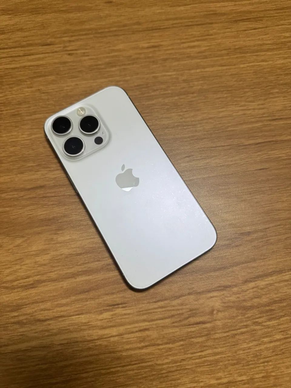iPhone 15 pro - Foto 2