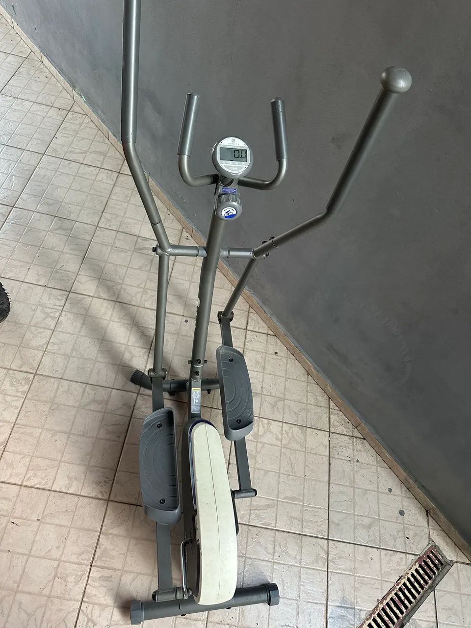 Aparelho elíptico 