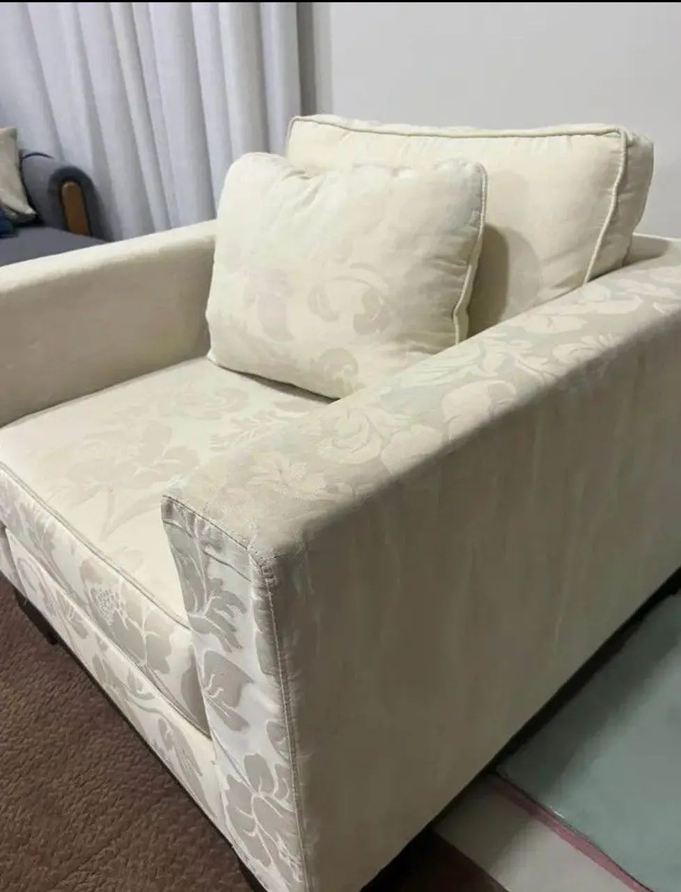 Poltrona Crú com tecido removível para lavagem  - Foto 3