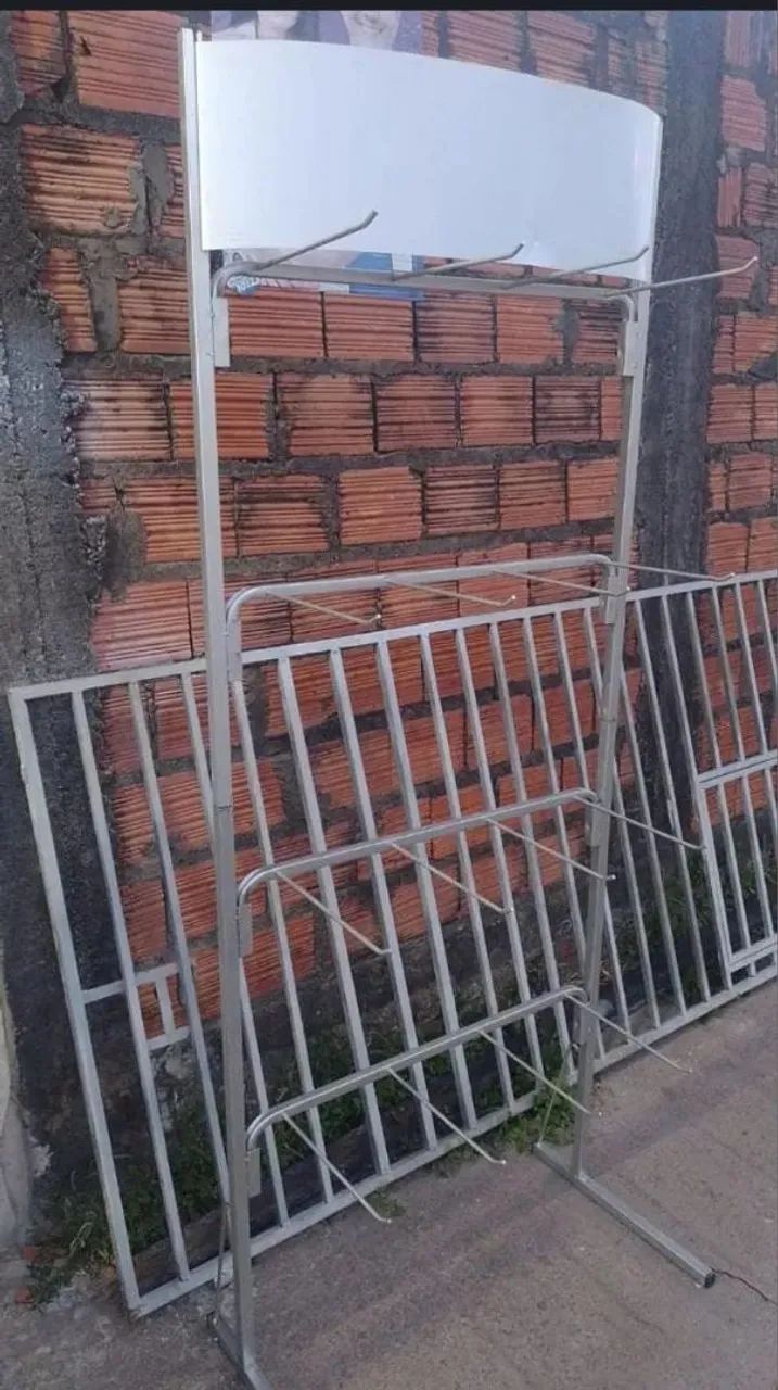 Expositor de sandálias novo 
