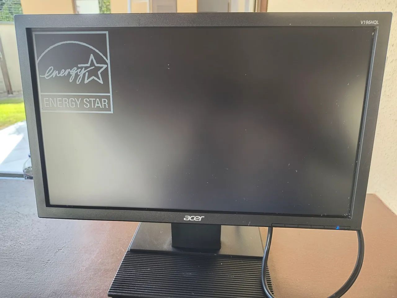 Monitor acer 18,5 polegadas modelo V196HQL, em excelente estado de conservação  - Foto 2