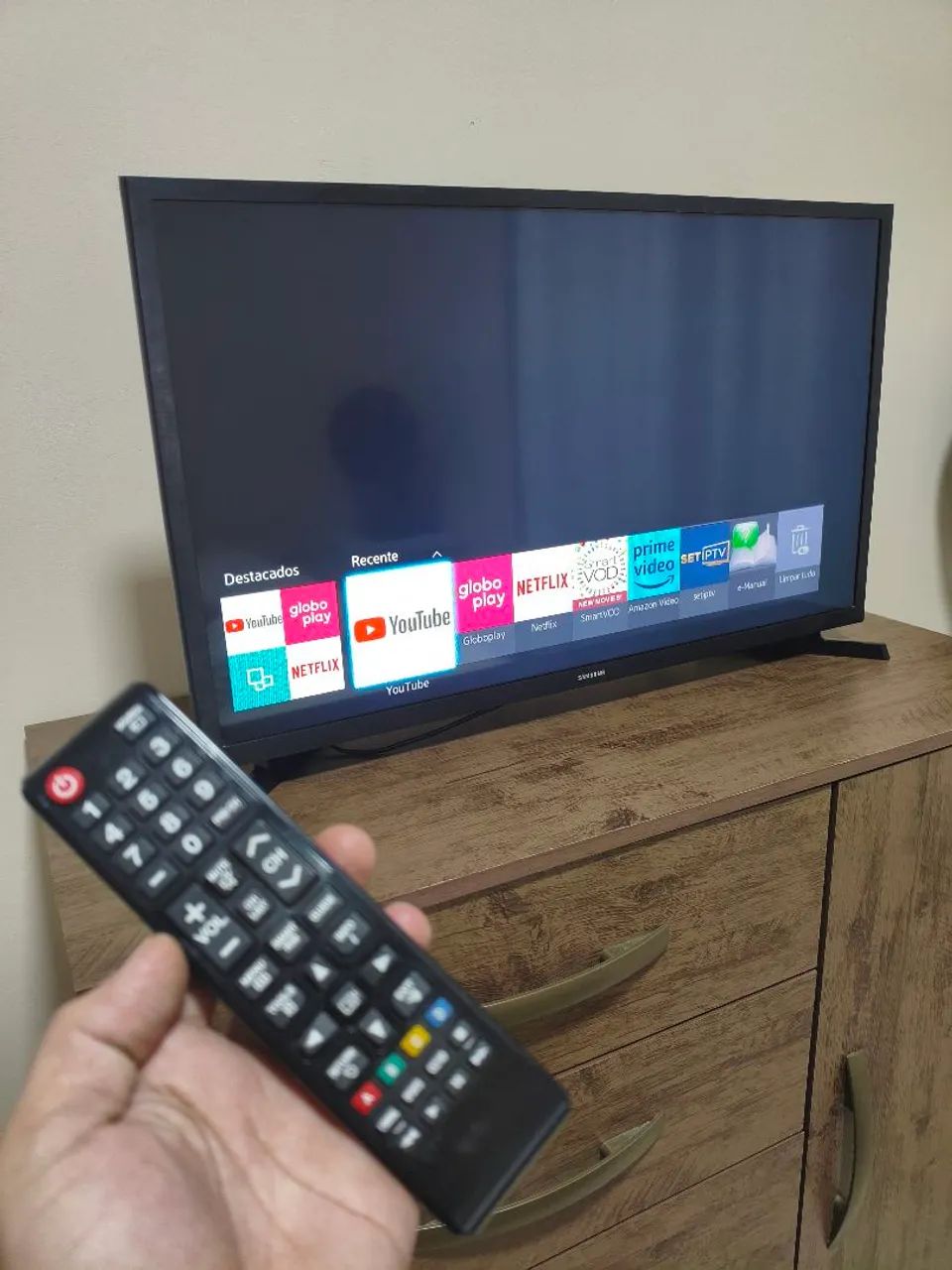 Tv Samsung smart 32 polegadas tv simples funciona tudo mais sistema mais lento  - Foto 4