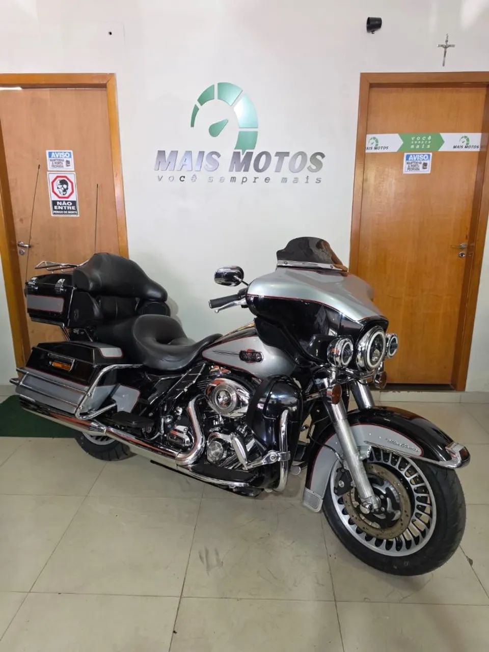 Harley Davidson Ultra Electra Glide CLASSIC 2010 - Foto 2