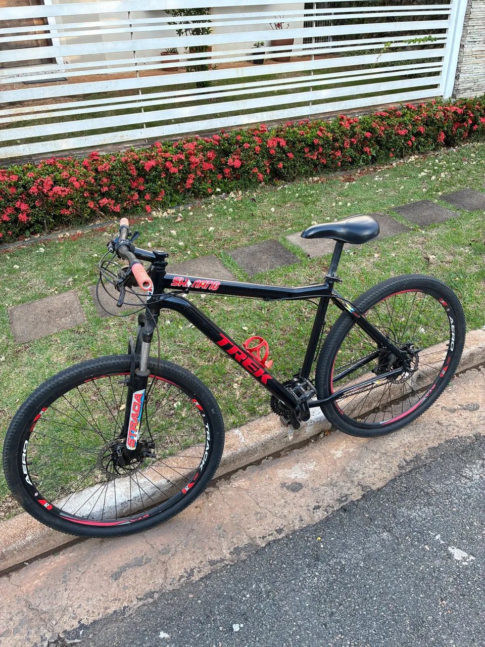 Bicicleta Trek Aro 29 Freio a Disco - Excelente Estado - Foto 5