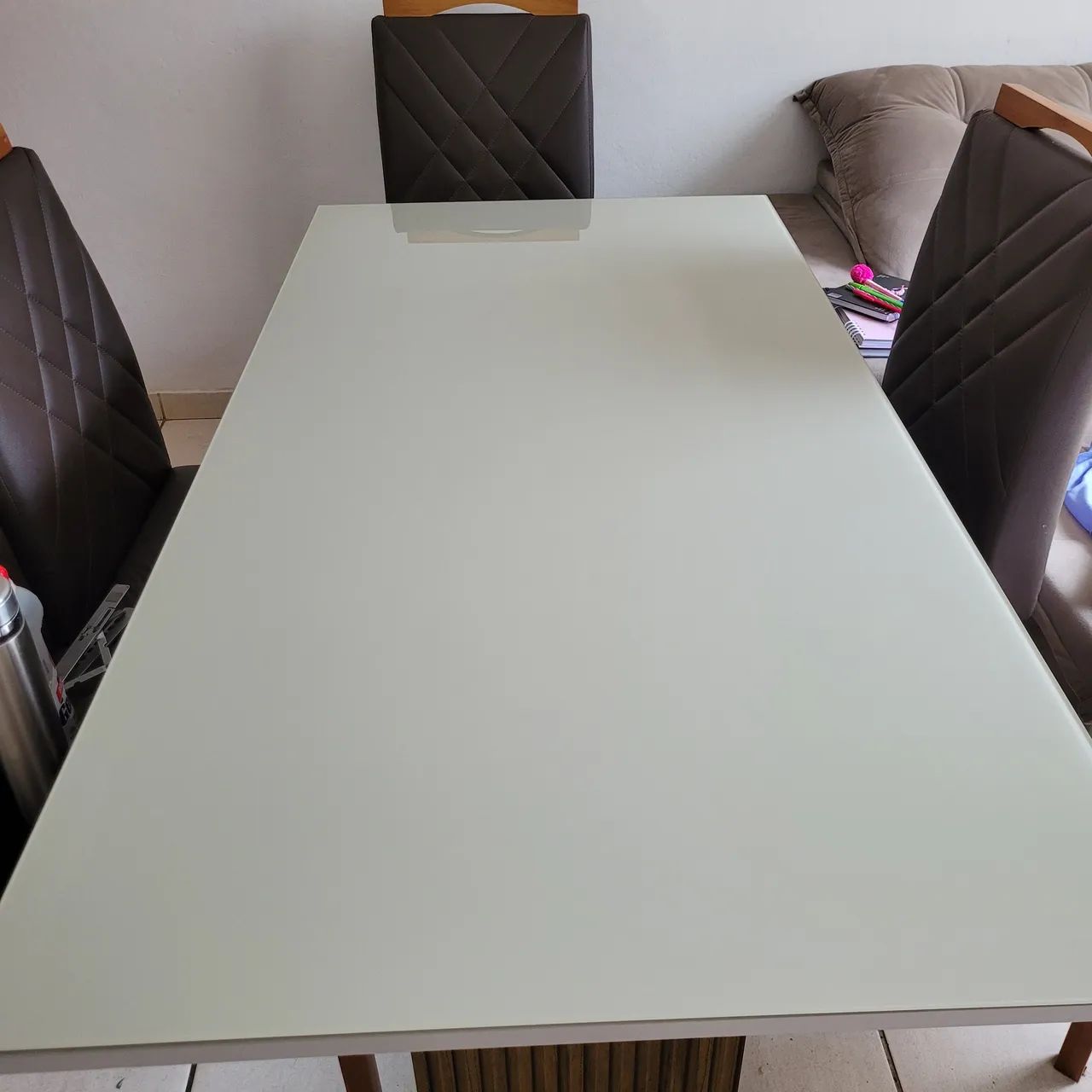 Mesa de vidro de 6 cadeiras
