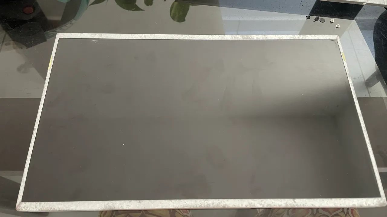 Vendo tela led de 14 polegadas 