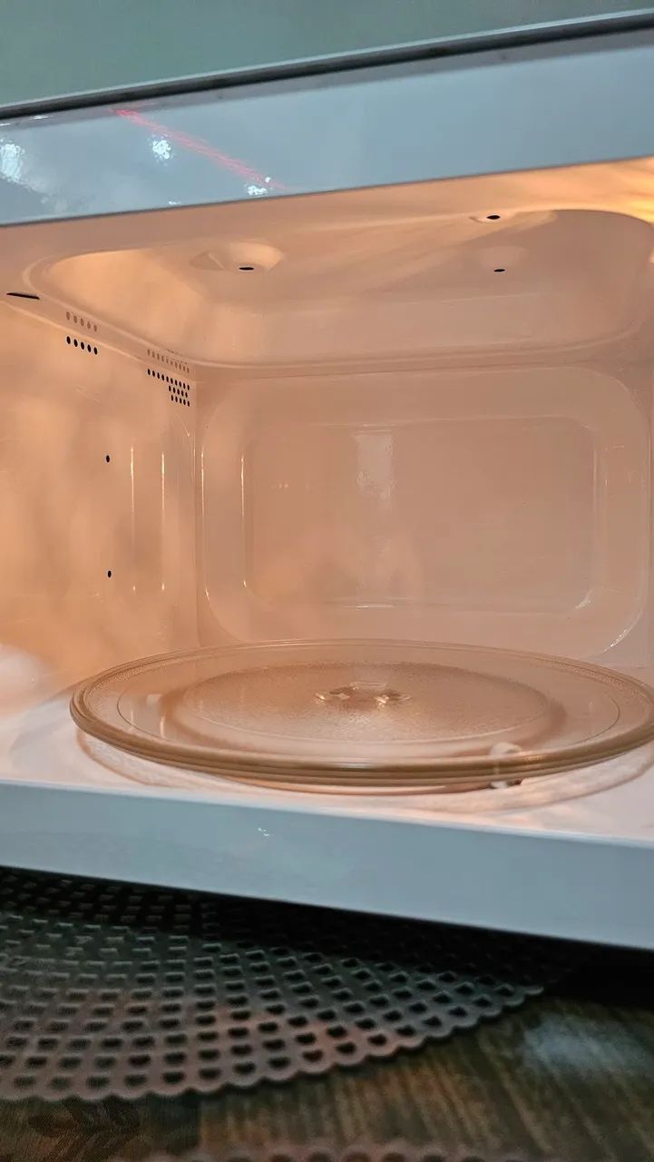 Microondas Britânia 20L novo - Foto 3