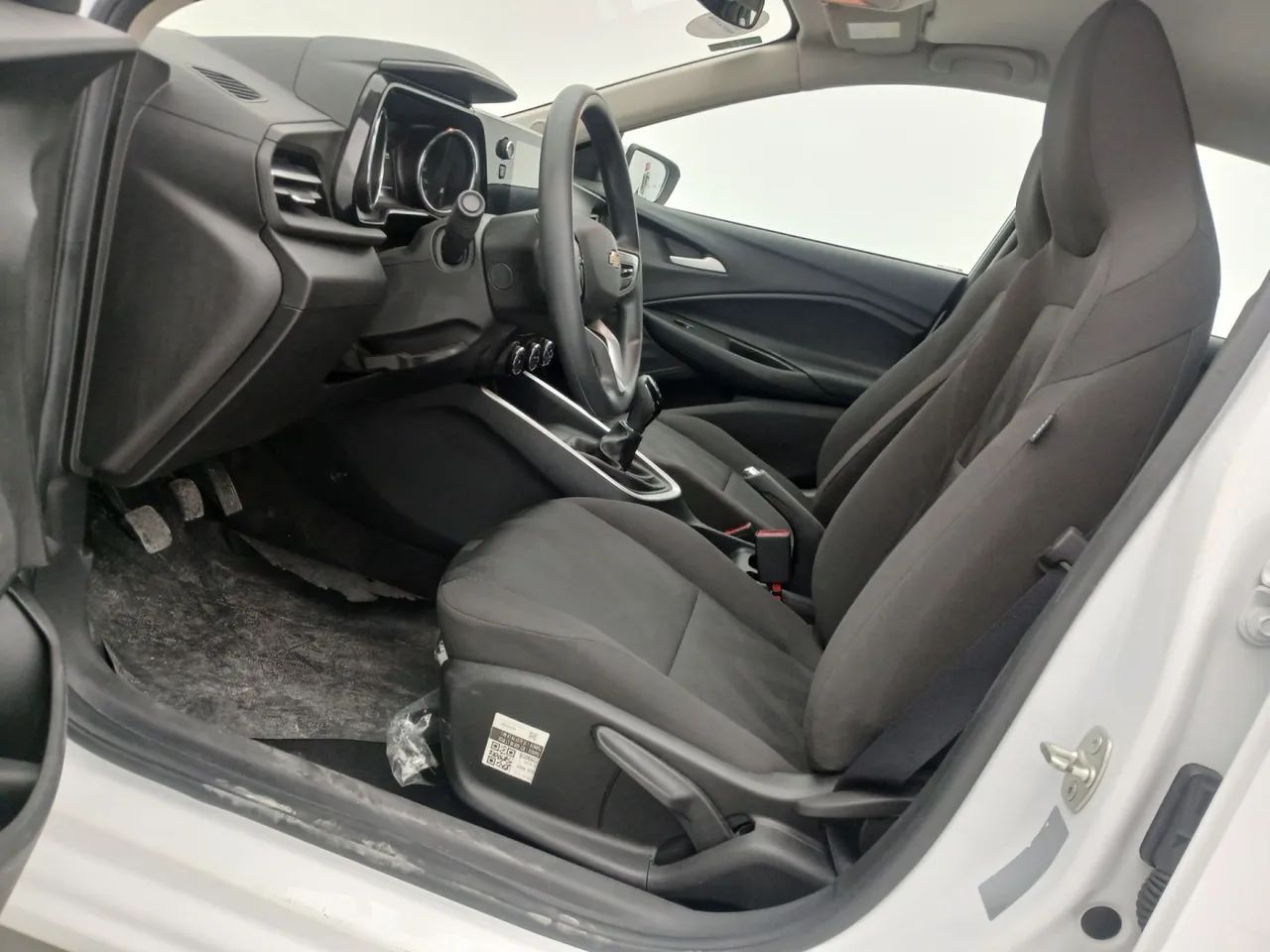 Chevrolet Onix Hatch 1.0 12V Flex Mec. 4P, foto 16 de 18